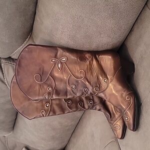 Italian Leather Brown Gold  Embroidered Western Boots Nwot  Sz 5 1/2.